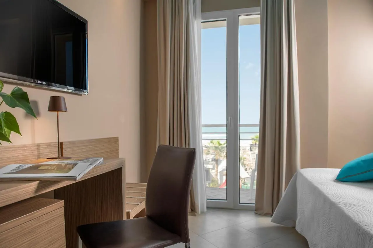 Hotel Adlon - Fronte Mare Riccione